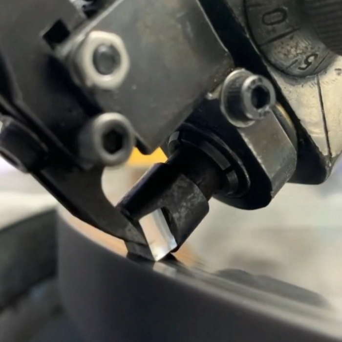 Innovative Service as a Pioneer